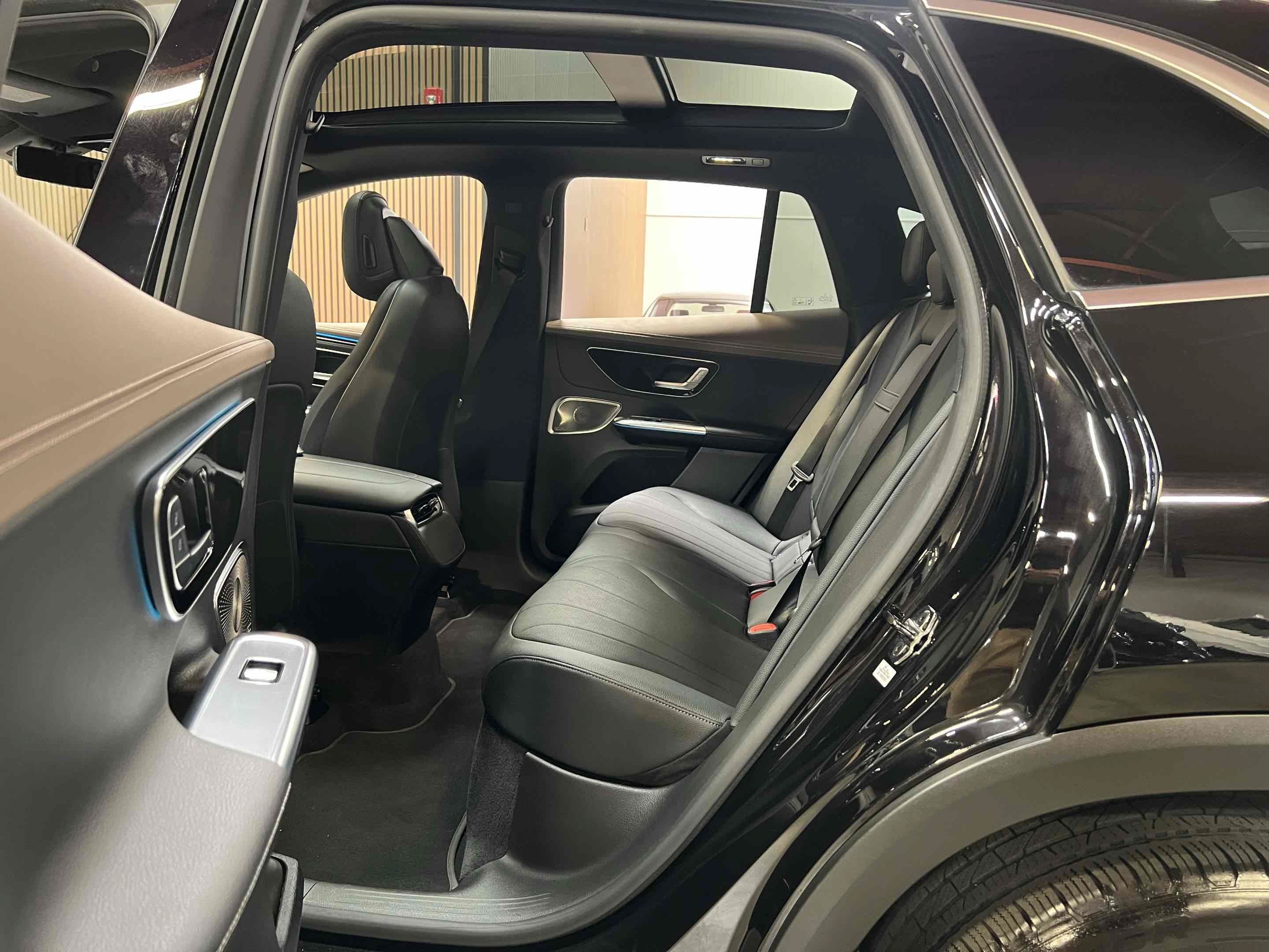 Used 2023 Mercedes-Benz EQE 350+ SUV image 5