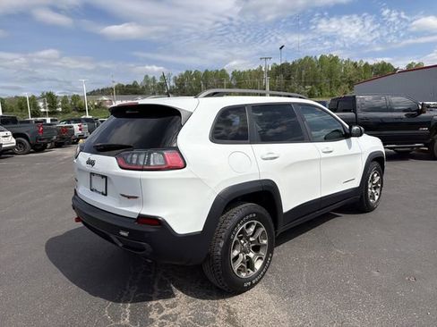 Used 2020 Jeep Cherokee Trailhawk AWD/4WD image 4