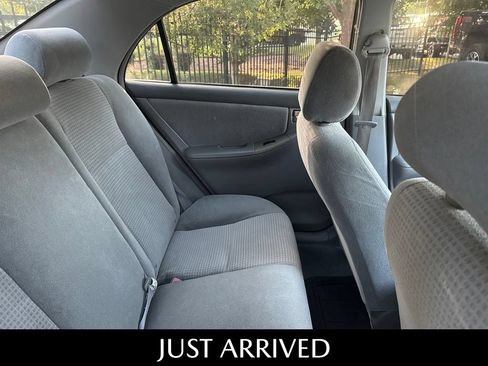 Used 2007 Toyota Corolla CE w/ Upgrade Pkg FWD image 13