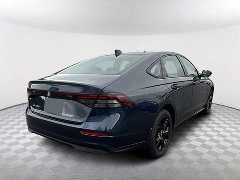 Used 2025 Honda Accord SE image 5