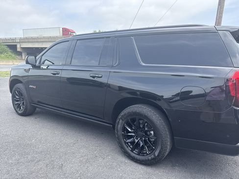 Used 2025 GMC Yukon XL AT4 Ultimate w/ LPO, Floor Liner Package AWD/4WD image 6