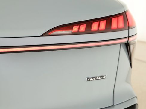 New 2026 Audi Q3 quattro 2.0T AWD/4WD image 33