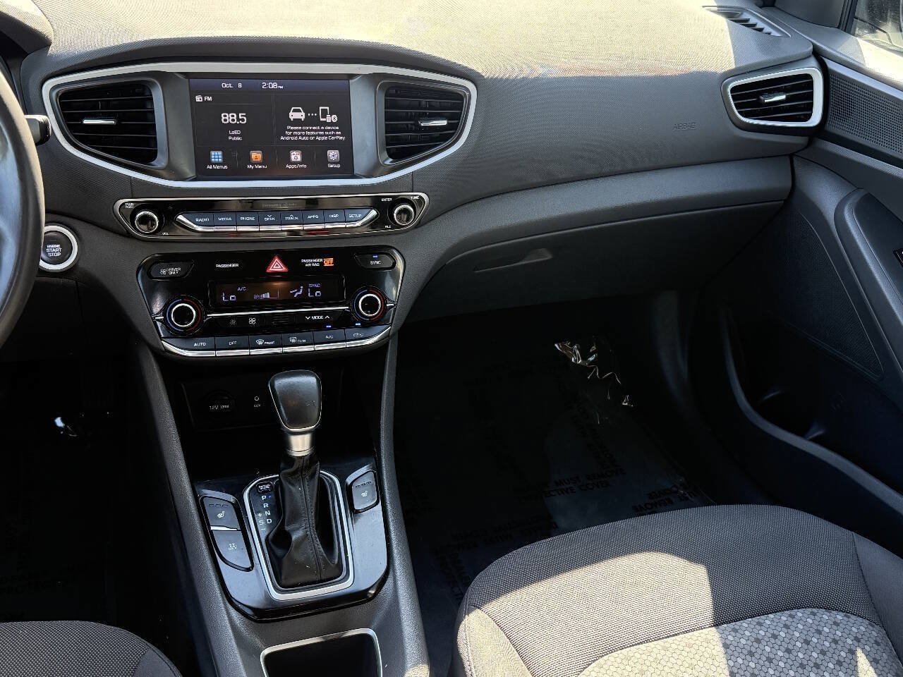 Used 2018 Hyundai Ioniq Plug-In Hybrid FWD image 8