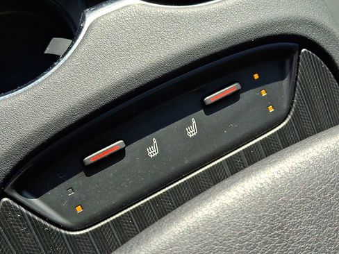 Certified 2024 Toyota Venza XLE AWD/4WD image 29