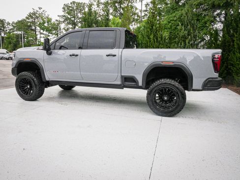 Used 2025 GMC Sierra 2500 AT4X w/ AT4X AEV Edition AWD/4WD image 7