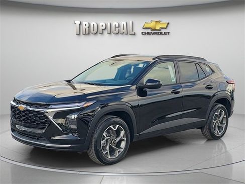 New 2026 Chevrolet Trax LT image 1