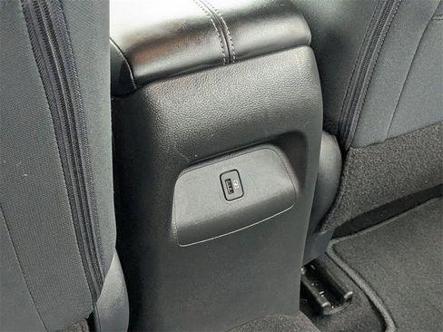 Used 2024 Nissan Sentra SV image 27