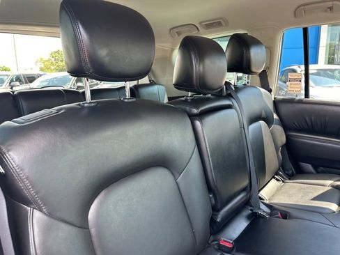 Used 2022 Nissan Armada SV image 18