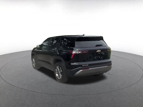 Used 2025 Chevrolet Equinox LT FWD image 12