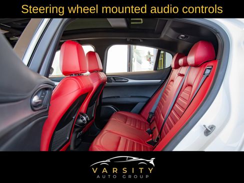 Used 2022 Alfa Romeo Stelvio Veloce image 23