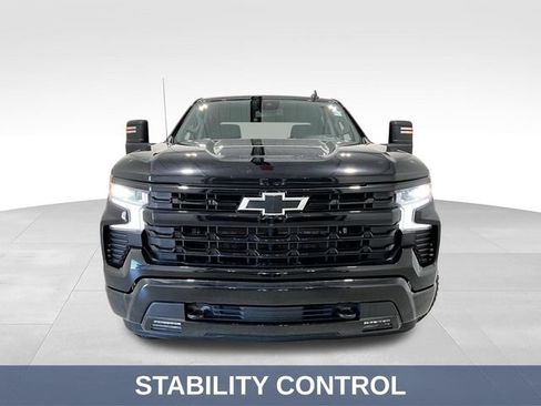 Used 2024 Chevrolet Silverado 1500 RST w/ Z71 Off-Road Package AWD/4WD image 3
