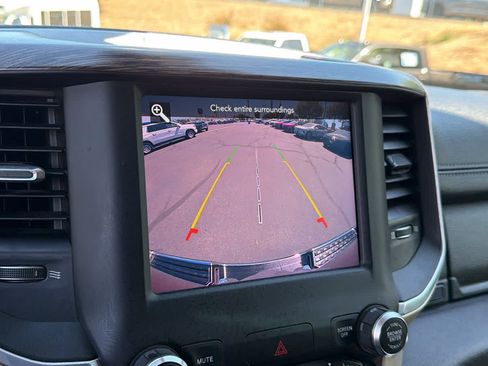 Used 2020 RAM 1500 Laramie AWD/4WD image 16