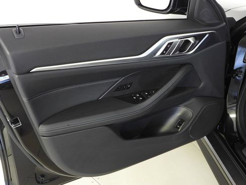 Used 2023 BMW i4 eDrive40 RWD image 11