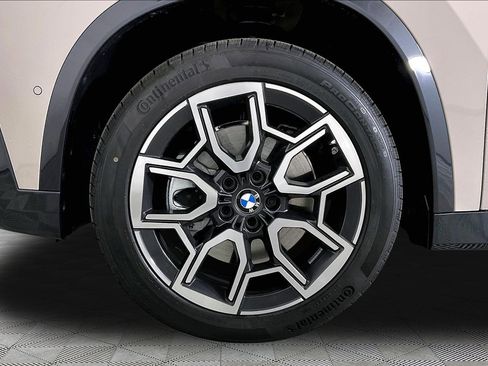 New 2026 BMW X1 xDrive28i AWD/4WD image 16