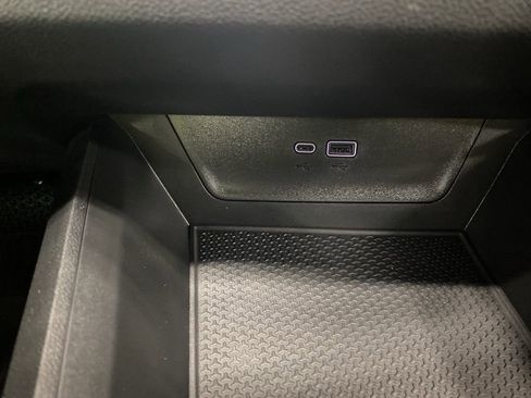 New 2026 Chevrolet Equinox LT w/ Convenience Package II image 43