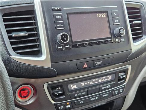 Used 2018 Honda Pilot LX image 13