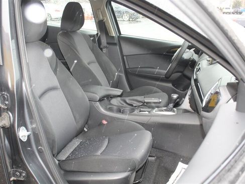 Used 2014 MAZDA MAZDA3 i Sport FWD image 11