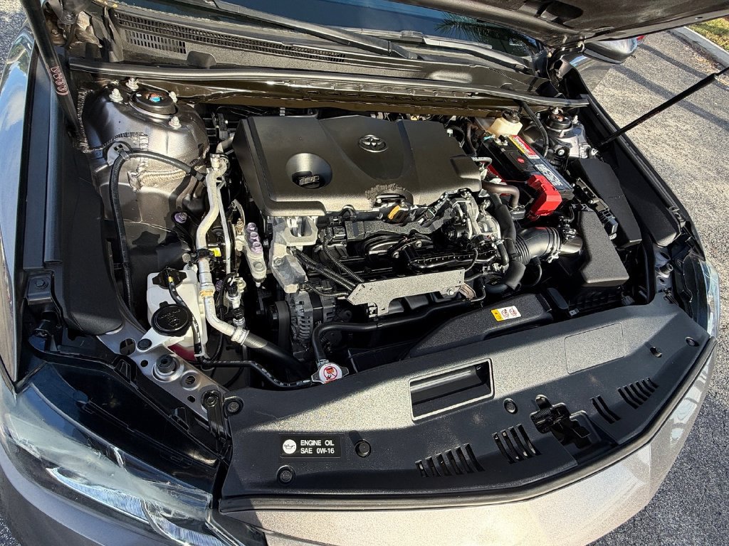 Used 2019 Toyota Camry LE FWD image 19