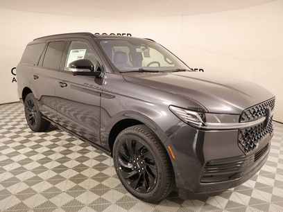 New 2025 Lincoln Navigator Reserve w/ Jet Appearance Package