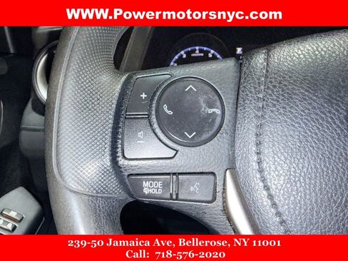 Used 2018 Toyota RAV4 LE image 26