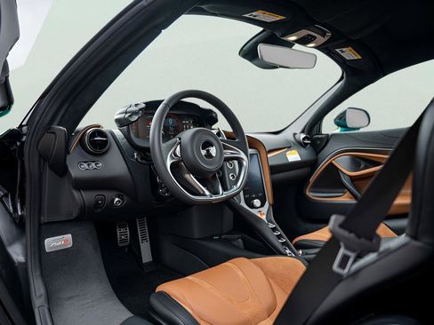 New 2027 McLaren 750S Spider RWD image 37