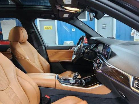 Used 2019 BMW X5 xDrive40i AWD/4WD image 17