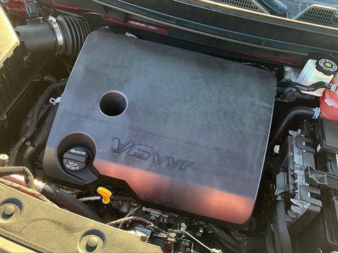 Used 2023 Buick Enclave Essence w/ Sport Touring Edition image 35