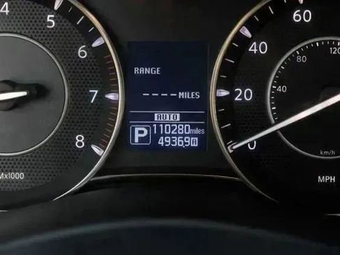 Used 2020 Nissan Armada SL w/ Premium Package image 29