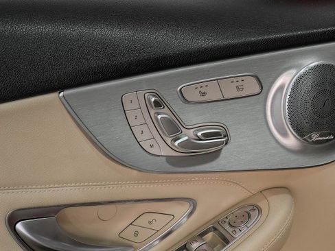 Used 2019 Mercedes-Benz C 300 Cabriolet image 38