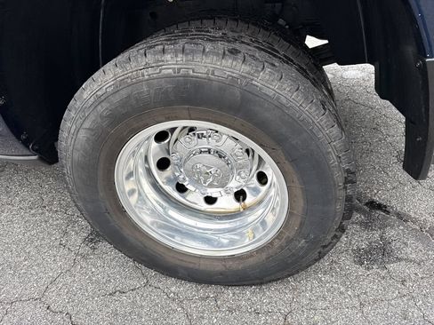 Used 2023 RAM 3500 Laramie AWD/4WD image 19