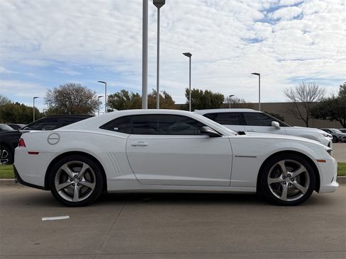 Used 2015 Chevrolet Camaro SS w/ RS Package image 3