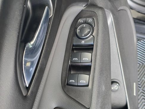 Used 2022 Chevrolet Equinox RS w/ RS Leather Package FWD image 20