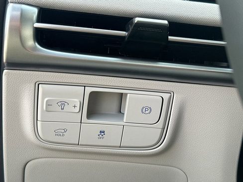 New 2026 Hyundai Tucson Limited FWD image 15