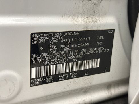 Used 2021 Toyota Venza LE w/ Carpet Mat Package (TMS) image 23