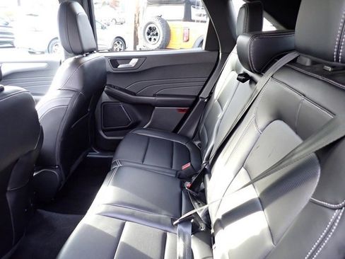 Certified 2023 Ford Escape Platinum image 18