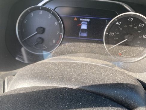 Used 2022 Nissan Frontier SV w/ Graphics Package image 13