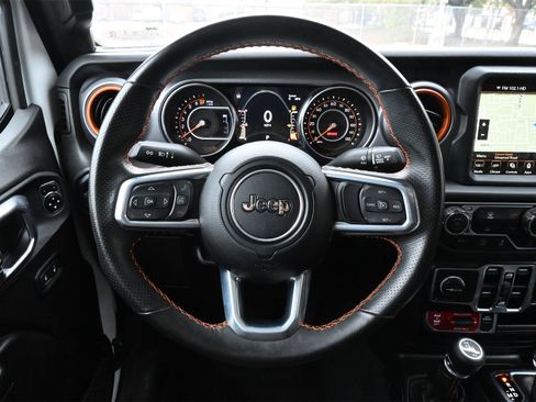 Used 2023 Jeep Gladiator Mojave image 10