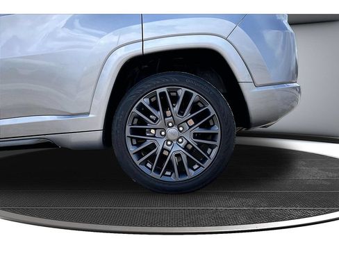 Used 2023 Jeep Compass Limited AWD/4WD image 39