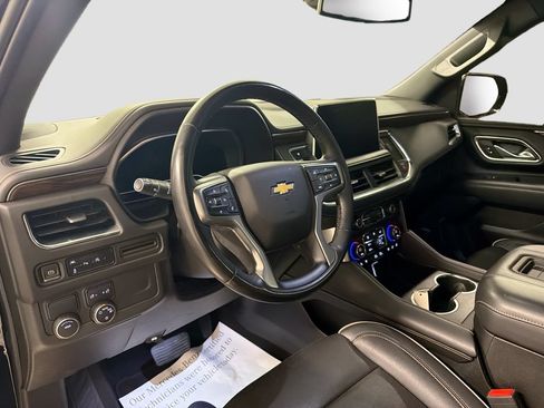 Used 2023 Chevrolet Tahoe Premier RWD image 4