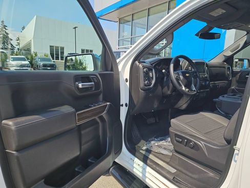 Used 2021 Chevrolet Silverado 1500 LT w/ Work Truck Package AWD/4WD image 25