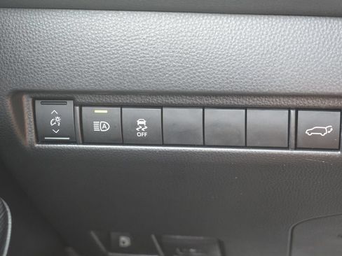 Used 2023 Toyota Venza Nightshade AWD/4WD image 21