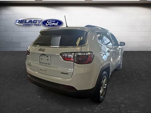 Used 2023 Jeep Compass Latitude w/ Convenience Group AWD/4WD image 6