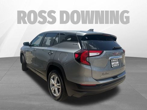 Used 2024 GMC Terrain SLE FWD image 6