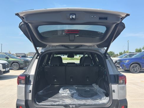 New 2026 Subaru Outback Touring AWD/4WD image 7