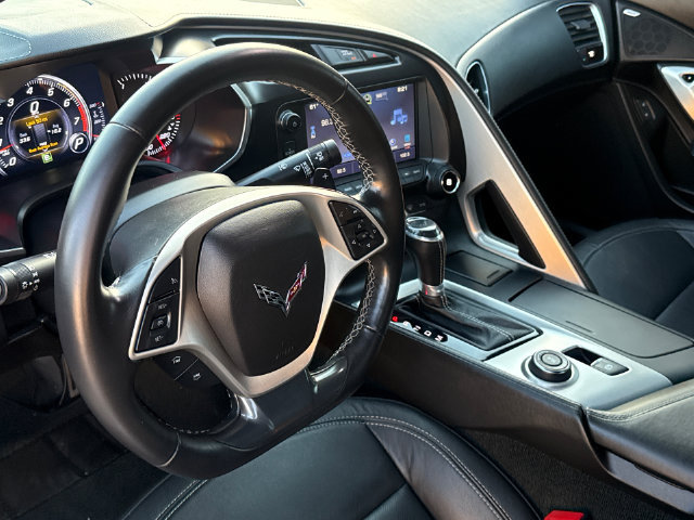 Used 2016 Chevrolet Corvette Stingray Coupe RWD image 15
