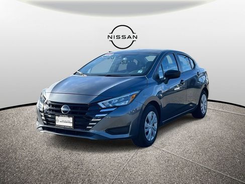 Certified 2025 Nissan Versa S image 4