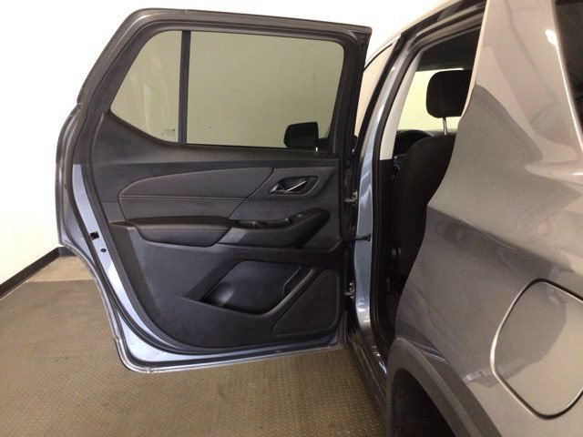 Used 2020 Chevrolet Traverse LS AWD/4WD image 11