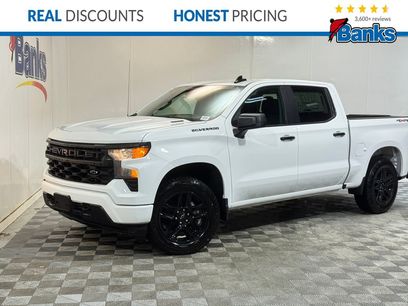 New 2026 Chevrolet Silverado 1500 Custom w/ LPO, Dark Essentials Package