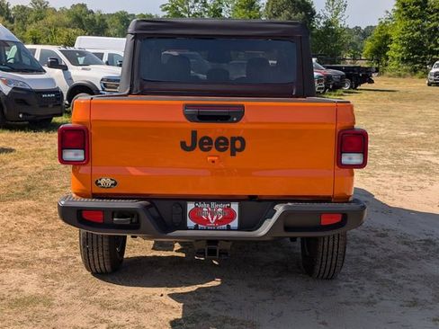 New 2026 Jeep Gladiator Sport AWD/4WD image 6