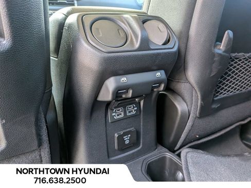 Used 2026 Jeep Gladiator Mojave AWD/4WD image 31